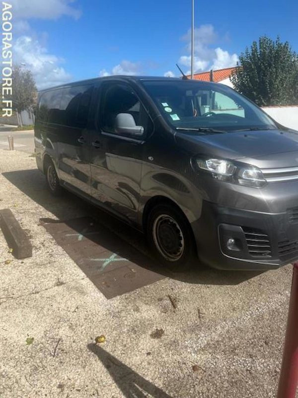 MINIBUS CITROEN JUMPY SPACETOURER 1.5L BHDI - 4 portes - 2019 - 182 000km - Mikroautobusas, Keleivinis furgonas: foto 1 MINIBUS CITROEN JUMPY SPACETOURER 1.5L BHDI - 4 portes - 2019 - 182 000km - Mikroautobusas, Keleivinis furgonas: foto 1