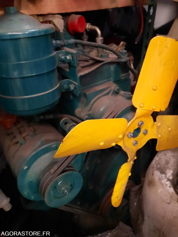 MOTEUR ESSENCE JEEP WILLIS M201 24V - NEUF COMPLET - Įrankis/ Įranga: foto 1 MOTEUR ESSENCE JEEP WILLIS M201 24V - NEUF COMPLET - Įrankis/ Įranga: foto 1