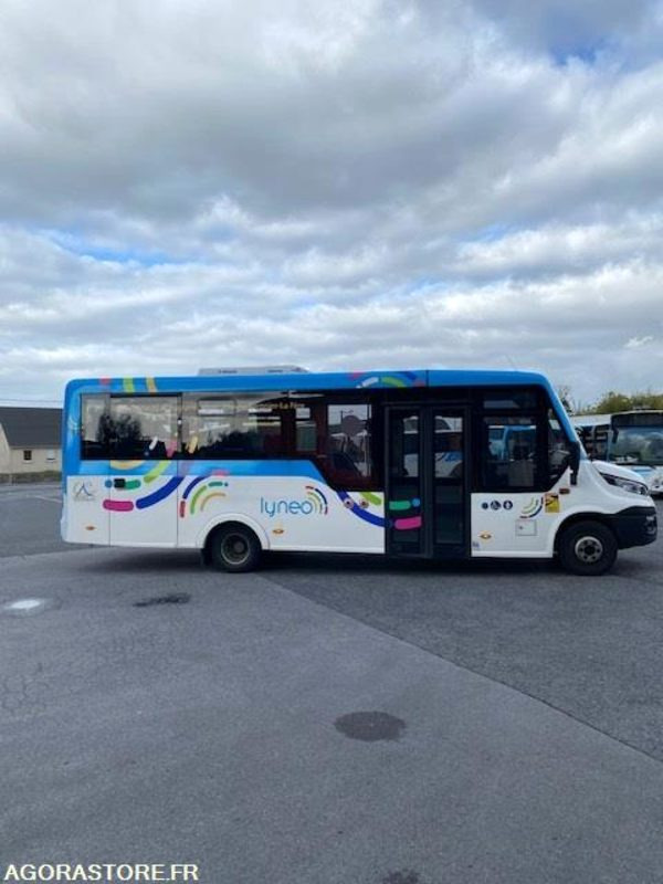 Minibus INDCAR MOBI LOW ENTRY - 27 places - PMR - Mikroautobusas, Keleivinis furgonas: foto 2 Minibus INDCAR MOBI LOW ENTRY - 27 places - PMR - Mikroautobusas, Keleivinis furgonas: foto 2