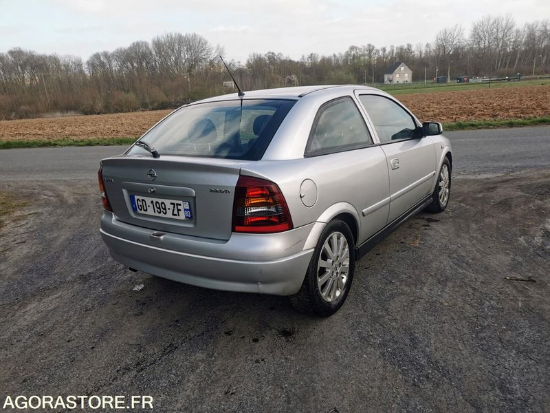 OPEL ASTRA - Lengvasis automobilis: foto 3 OPEL ASTRA - Lengvasis automobilis: foto 3