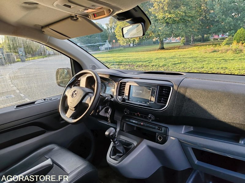 Opel vivaro - Mažas furgonas: foto 4 Opel vivaro - Mažas furgonas: foto 4
