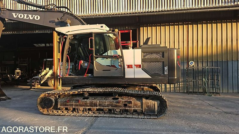 PELLE A CHENILLE VOLVO EC220 EL - 2015 / 10661H (MPC021) - Ekskavatorius: foto 2 PELLE A CHENILLE VOLVO EC220 EL - 2015 / 10661H (MPC021) - Ekskavatorius: foto 2