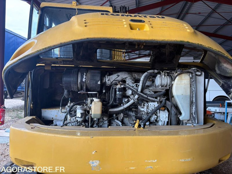 PELLE KOMATSU / 0333018 H / 2004 - Ekskavatorius: foto 3 PELLE KOMATSU / 0333018 H / 2004 - Ekskavatorius: foto 3