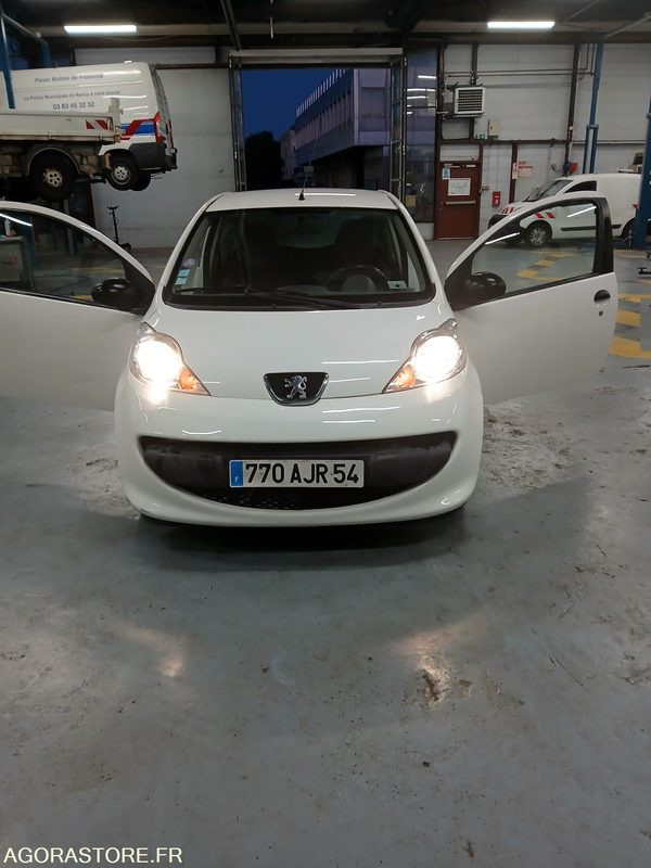 PEUGEOT 107 - 2008 - 142642 KM - Lengvasis automobilis: foto 1 PEUGEOT 107 - 2008 - 142642 KM - Lengvasis automobilis: foto 1
