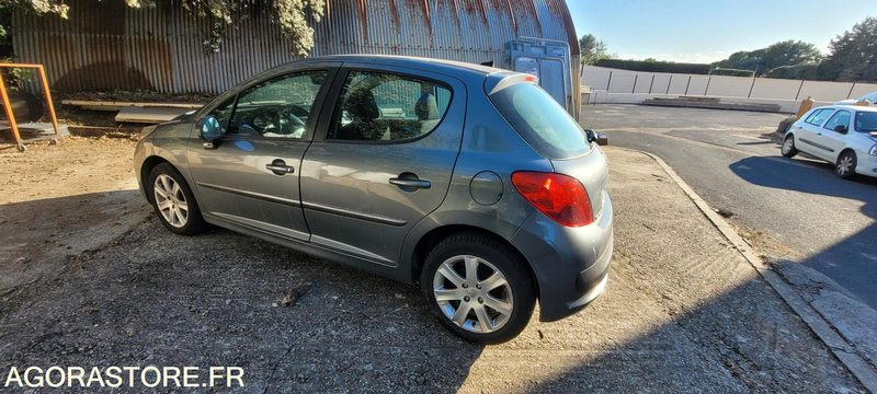 PEUGEOT 207 - 2009 - Lengvasis automobilis: foto 4 PEUGEOT 207 - 2009 - Lengvasis automobilis: foto 4