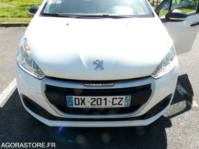 PEUGEOT 208 DX201CZ - Lengvasis automobilis: foto 1 PEUGEOT 208 DX201CZ - Lengvasis automobilis: foto 1