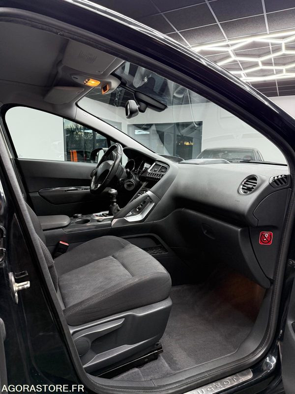 PEUGEOT 3008 1.6L HDI 115CH CROSSWAY - Visureigis: foto 4 PEUGEOT 3008 1.6L HDI 115CH CROSSWAY - Visureigis: foto 4