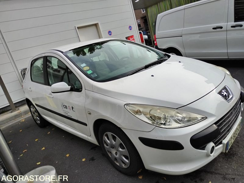 PEUGEOT 307 - 1.6 Diésel 190 285 KM - MONTREUIL (93) - Lengvasis automobilis: foto 4 PEUGEOT 307 - 1.6 Diésel 190 285 KM - MONTREUIL (93) - Lengvasis automobilis: foto 4