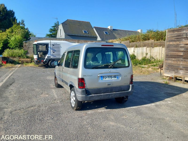PEUGEOT PARTNER 131688kms 2005 - Mažas furgonas: foto 3 PEUGEOT PARTNER 131688kms 2005 - Mažas furgonas: foto 3