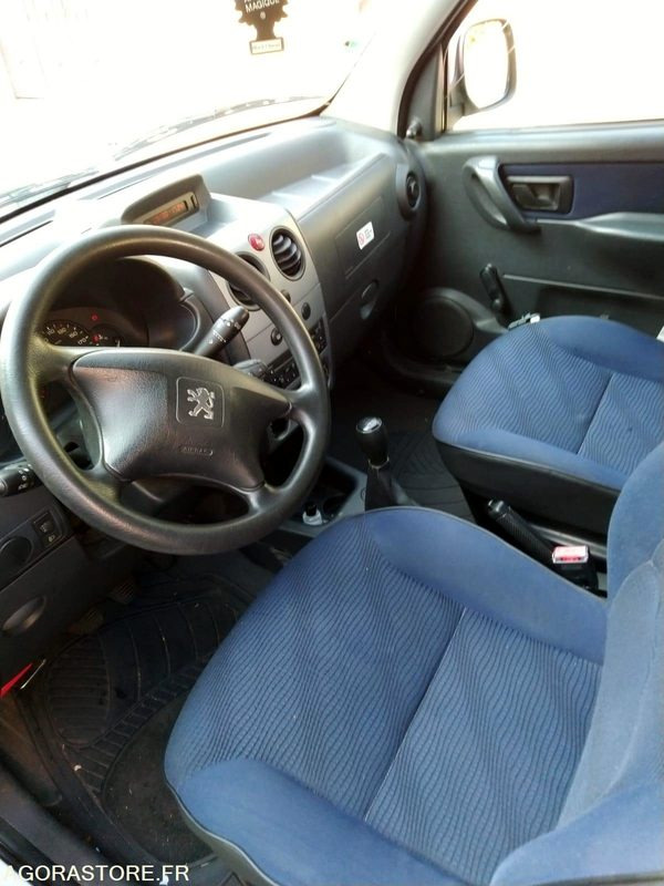 PEUGEOT PARTNER - 2007 / 231 000 KM - Lengvasis automobilis: foto 4 PEUGEOT PARTNER - 2007 / 231 000 KM - Lengvasis automobilis: foto 4