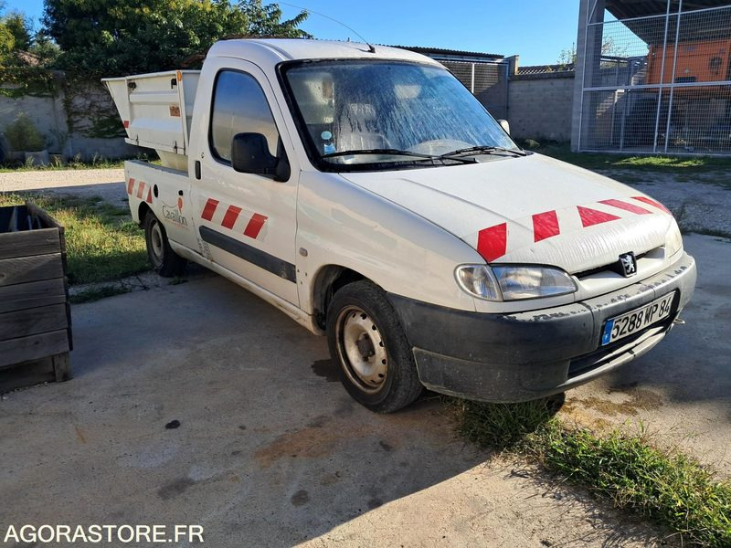 PEUGEOT PARTNER BENNE - Mažas furgonas: foto 2 PEUGEOT PARTNER BENNE - Mažas furgonas: foto 2