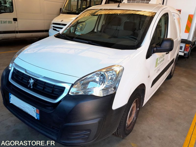 PEUGEOT PARTNER II 1.6 Vti 50026 kms 2016 frigo - Mažas furgonas: foto 3 PEUGEOT PARTNER II 1.6 Vti 50026 kms 2016 frigo - Mažas furgonas: foto 3