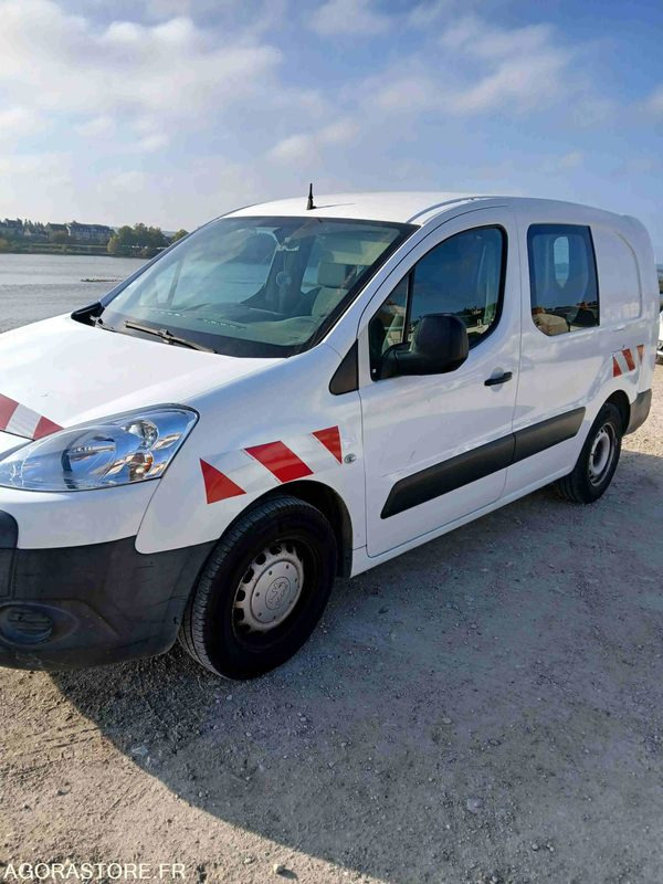 PEUGEOT PARTNER - Mažas furgonas: foto 2 PEUGEOT PARTNER - Mažas furgonas: foto 2