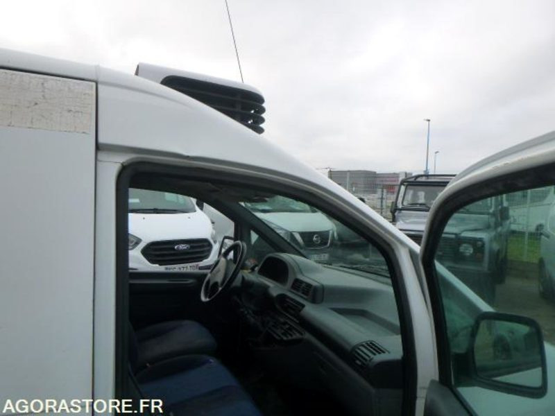 Mažas furgonas PEUGEOT expert frigorifique - 2003 - 96 210km: foto 7