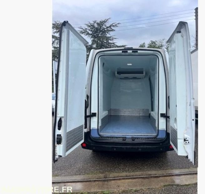 PRIX TTC - NISSAN NV 400 MASTER FRIGO 2.3L DCI 150 CV L2H2 - 2019 - 137 000km - Furgonas šaldytuvas: foto 5 PRIX TTC - NISSAN NV 400 MASTER FRIGO 2.3L DCI 150 CV L2H2 - 2019 - 137 000km - Furgonas šaldytuvas: foto 5