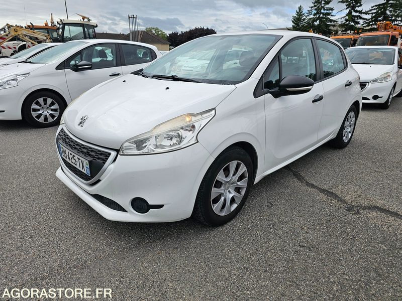 Peugeot 208 - 2014 - 134673km - DH425TX - Lengvasis automobilis: foto 1 Peugeot 208 - 2014 - 134673km - DH425TX - Lengvasis automobilis: foto 1