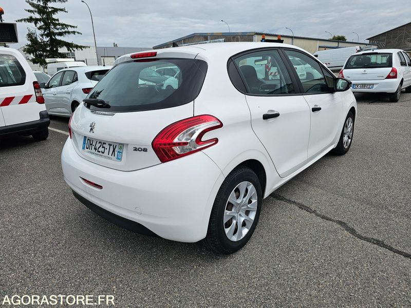 Peugeot 208 - 2014 - 134673km - DH425TX - Lengvasis automobilis: foto 3 Peugeot 208 - 2014 - 134673km - DH425TX - Lengvasis automobilis: foto 3