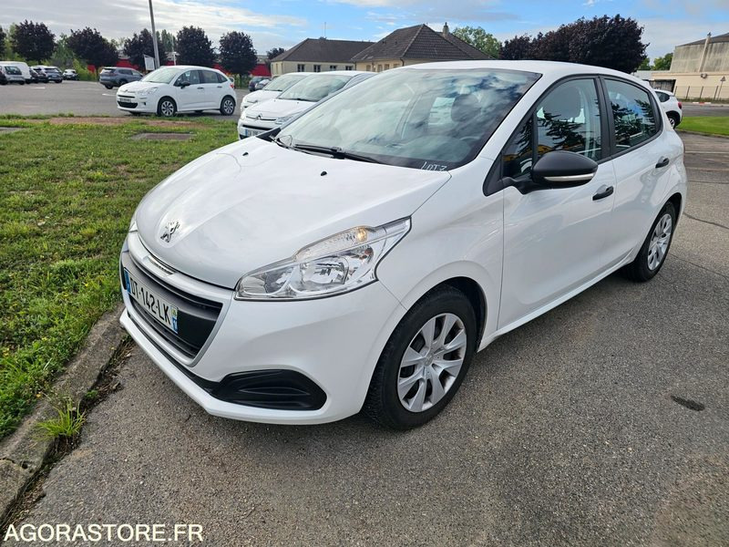 Peugeot 208 - 2015 - 187805km - DT142LK - Lengvasis automobilis: foto 1 Peugeot 208 - 2015 - 187805km - DT142LK - Lengvasis automobilis: foto 1