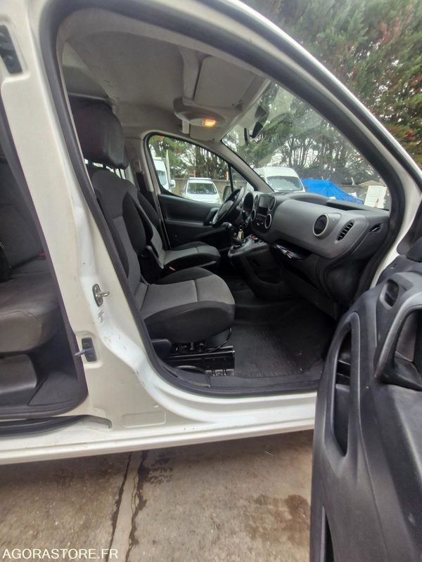 Peugeot partner cabine approfondie long 1.6 bluehdi 100 bvm 5 128863 CLIM - Mažas furgonas: foto 2 Peugeot partner cabine approfondie long 1.6 bluehdi 100 bvm 5 128863 CLIM - Mažas furgonas: foto 2