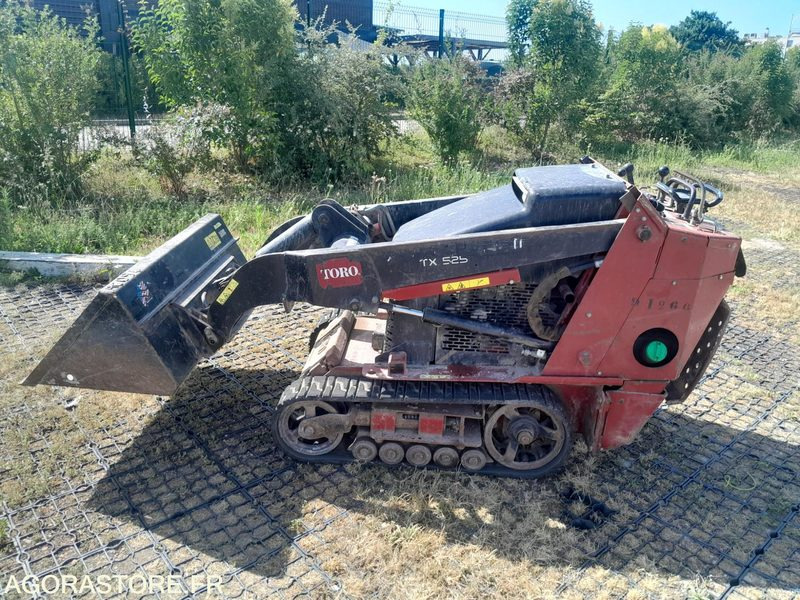 Porte outils à chenilles Dingo TX525 + godet (DI266+AC094) - Technika sodui ir daržui: foto 1 Porte outils à chenilles Dingo TX525 + godet (DI266+AC094) - Technika sodui ir daržui: foto 1