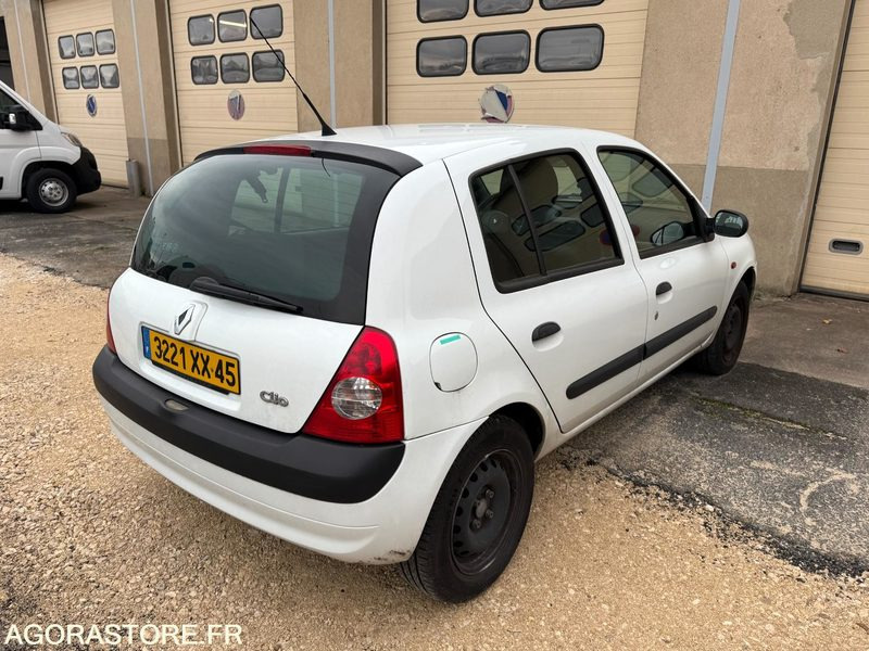 RENAULT CLIO - 2002 - 160000 KM - Lengvasis automobilis: foto 3 RENAULT CLIO - 2002 - 160000 KM - Lengvasis automobilis: foto 3