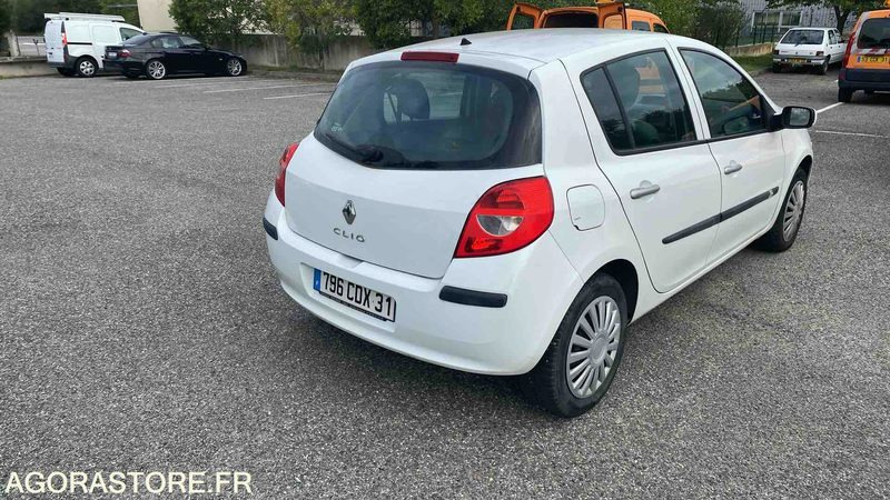 RENAULT CLIO - 2008 - 171835 KM - Lengvasis automobilis: foto 4 RENAULT CLIO - 2008 - 171835 KM - Lengvasis automobilis: foto 4