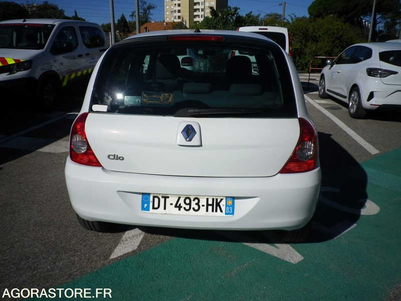 RENAULT CLIO CAMPUS ESSENCE 1.2 16V - Lengvasis automobilis: foto 4 RENAULT CLIO CAMPUS ESSENCE 1.2 16V - Lengvasis automobilis: foto 4