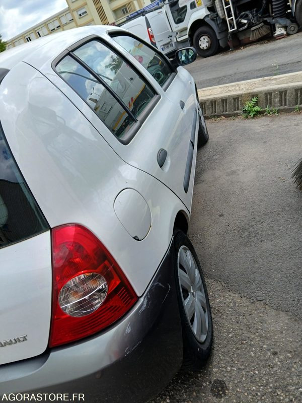 RENAULT CLIO GPL - 2007 - 95850 KMS - Lengvasis automobilis: foto 5 RENAULT CLIO GPL - 2007 - 95850 KMS - Lengvasis automobilis: foto 5