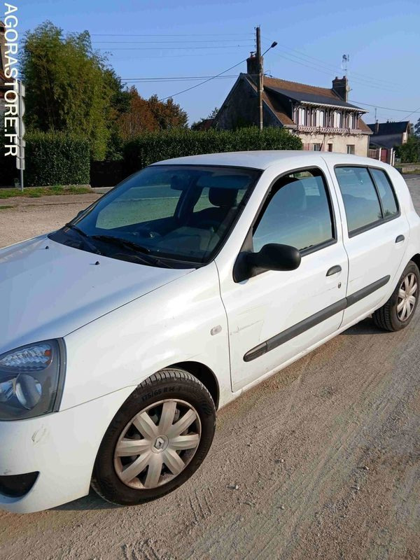 RENAULT CLIO II 1.5 DCI DE 2008 - Lengvasis automobilis: foto 3 RENAULT CLIO II 1.5 DCI DE 2008 - Lengvasis automobilis: foto 3
