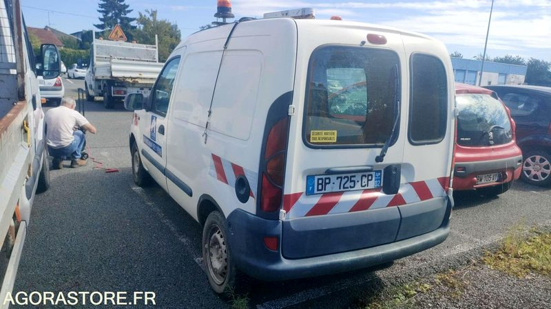 RENAULT KANGOO - 2000 - 269870 KM - Mažas furgonas: foto 3 RENAULT KANGOO - 2000 - 269870 KM - Mažas furgonas: foto 3