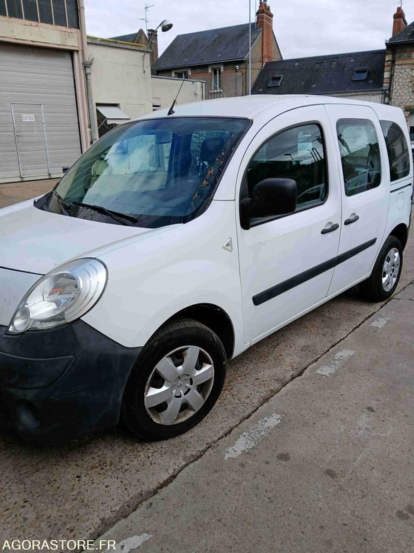 RENAULT KANGOO - Lengvasis automobilis: foto 2 RENAULT KANGOO - Lengvasis automobilis: foto 2