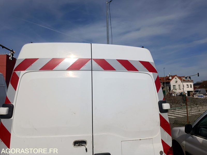RENAULT MASTER - 2004 - 185782km - Krovininis mikroautobusas: foto 5 RENAULT MASTER - 2004 - 185782km - Krovininis mikroautobusas: foto 5
