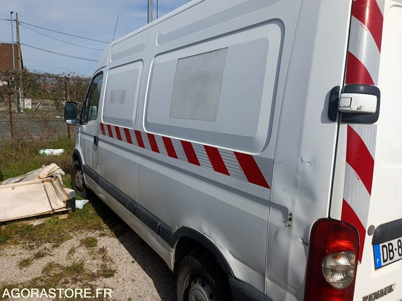 RENAULT MASTER - 2004 - 185782km - Krovininis mikroautobusas: foto 2 RENAULT MASTER - 2004 - 185782km - Krovininis mikroautobusas: foto 2
