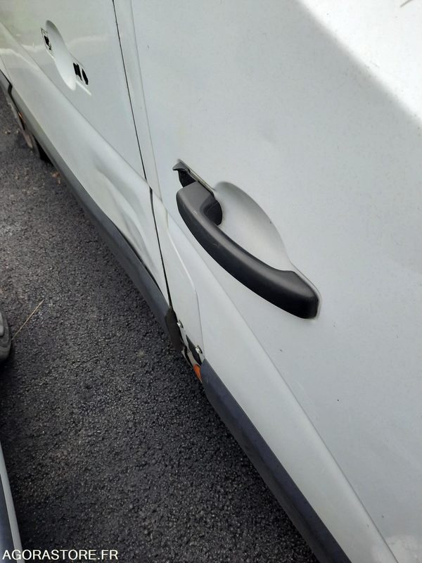 RENAULT MASTER - 2013 - 50449KM - Krovininis mikroautobusas: foto 3 RENAULT MASTER - 2013 - 50449KM - Krovininis mikroautobusas: foto 3