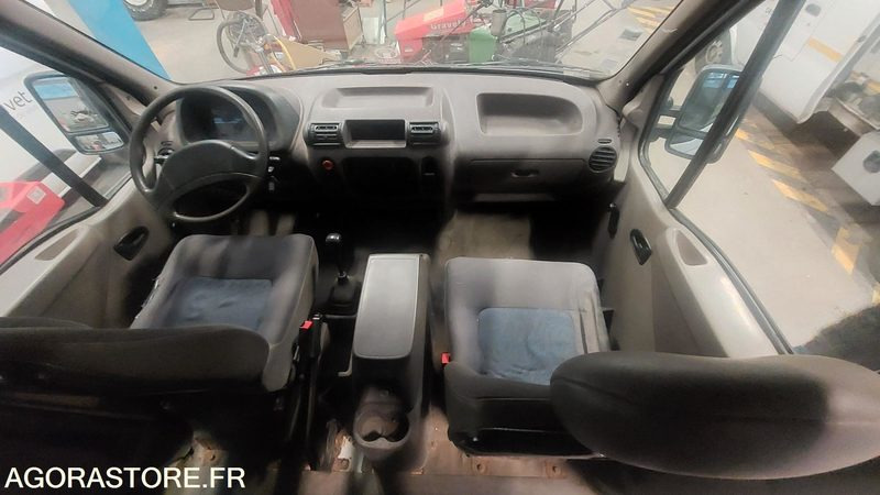 RENAULT MASTER II L2H2 94527 kms 1998 - Krovininis mikroautobusas: foto 5 RENAULT MASTER II L2H2 94527 kms 1998 - Krovininis mikroautobusas: foto 5
