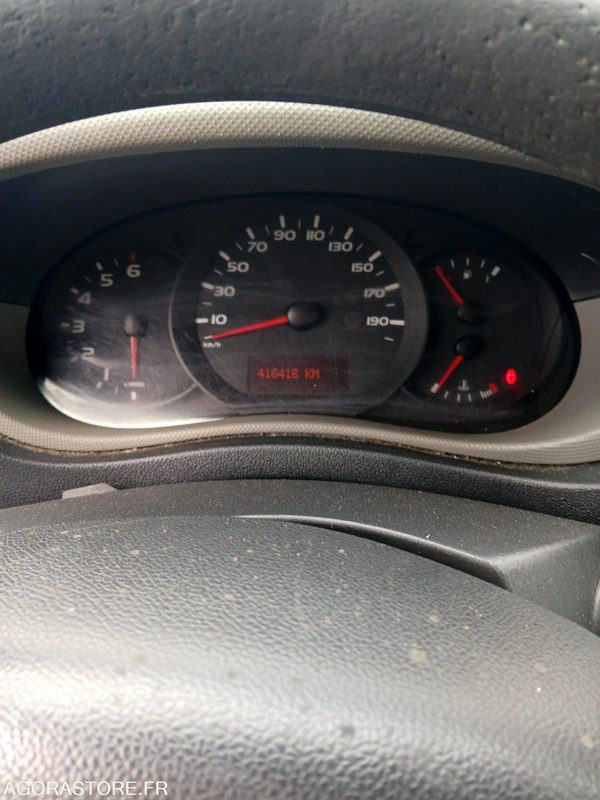 RENAULT MASTER TPMR N°150570 - Mikroautobusas, Keleivinis furgonas: foto 5 RENAULT MASTER TPMR N°150570 - Mikroautobusas, Keleivinis furgonas: foto 5