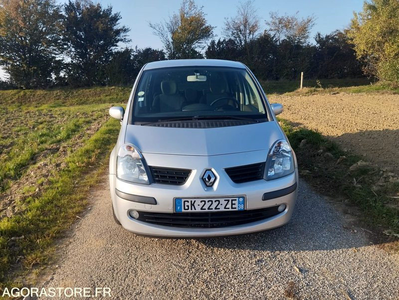 RENAULT MODUS - 102000 KILOMETRES - ESSENCE - Lengvasis automobilis: foto 3 RENAULT MODUS - 102000 KILOMETRES - ESSENCE - Lengvasis automobilis: foto 3