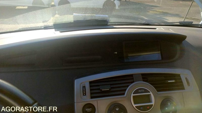 RENAULT SCENIC - 2007 - Lengvasis automobilis: foto 5 RENAULT SCENIC - 2007 - Lengvasis automobilis: foto 5