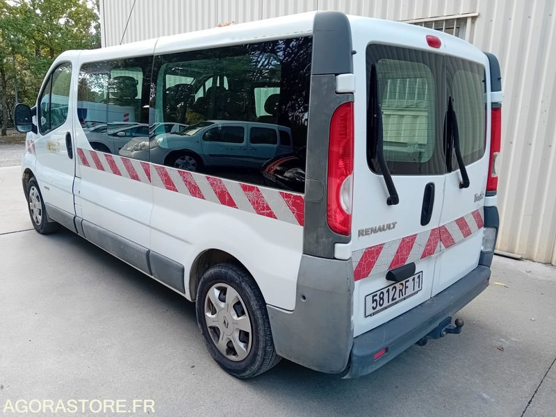 RENAULT TRAFIC DCI 115 L2H2 VP 9 places - Mikroautobusas, Keleivinis furgonas: foto 4 RENAULT TRAFIC DCI 115 L2H2 VP 9 places - Mikroautobusas, Keleivinis furgonas: foto 4