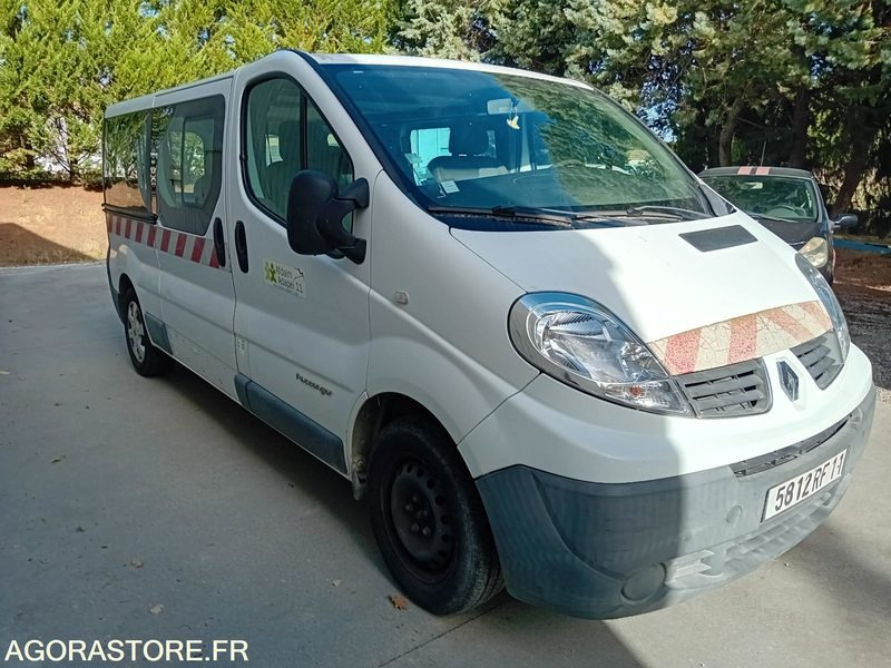 RENAULT TRAFIC DCI 115 L2H2 VP 9 places - Mikroautobusas, Keleivinis furgonas: foto 2 RENAULT TRAFIC DCI 115 L2H2 VP 9 places - Mikroautobusas, Keleivinis furgonas: foto 2