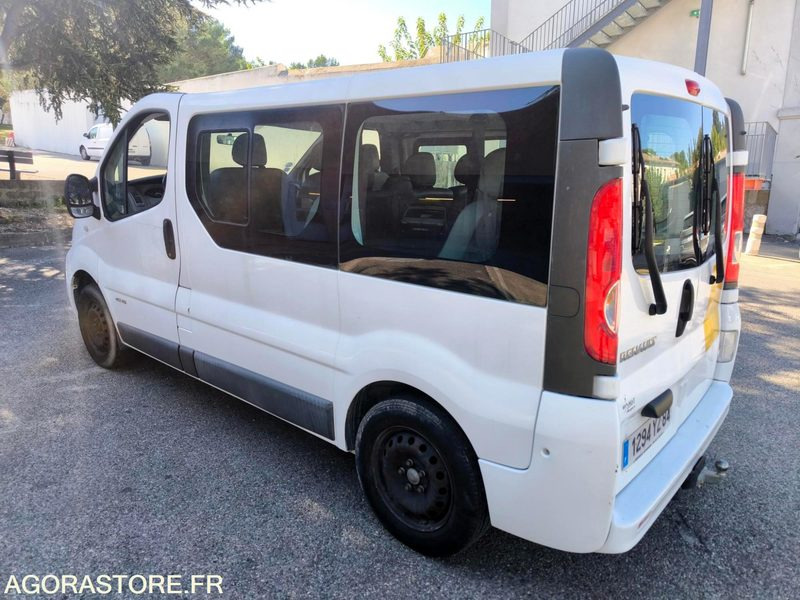 RENAULT TRAFIC MINI BUS BVA - Mikroautobusas, Keleivinis furgonas: foto 4 RENAULT TRAFIC MINI BUS BVA - Mikroautobusas, Keleivinis furgonas: foto 4