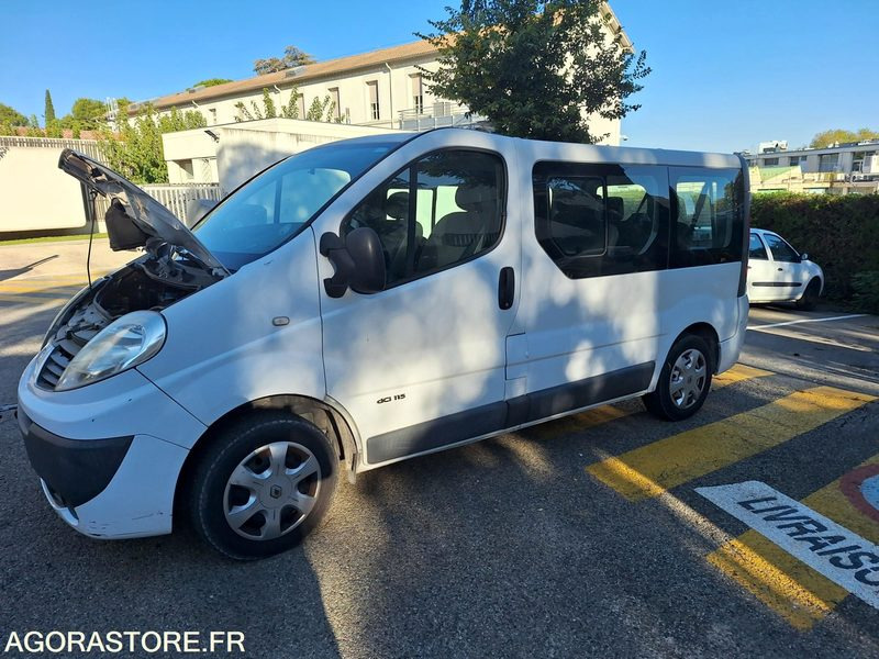 RENAULT TRAFIC - Mikroautobusas, Keleivinis furgonas: foto 1 RENAULT TRAFIC - Mikroautobusas, Keleivinis furgonas: foto 1