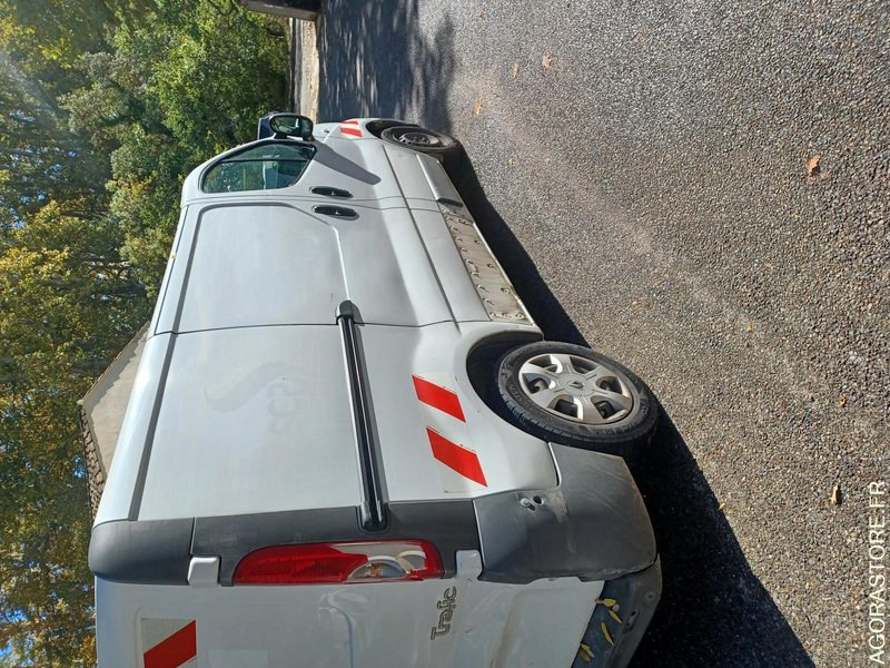 RENAULT TRAFIC / REF SCP : 818 - Krovininis mikroautobusas: foto 1 RENAULT TRAFIC / REF SCP : 818 - Krovininis mikroautobusas: foto 1