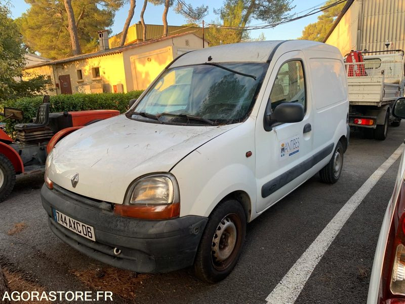 Renault Kangoo - 2002 - 129 308 kms - 744 AXC 06 - Mažas furgonas: foto 2 Renault Kangoo - 2002 - 129 308 kms - 744 AXC 06 - Mažas furgonas: foto 2