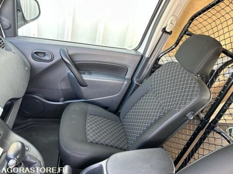 Renault Kangoo ze - CQ813AZ - Mažas furgonas, Elektrinis furgonas: foto 4 Renault Kangoo ze - CQ813AZ - Mažas furgonas, Elektrinis furgonas: foto 4