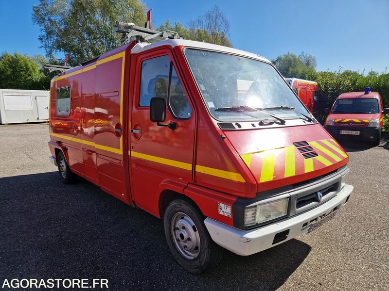 Renault Master - 1997 - 8453 - 8460QY55 - Krovininis mikroautobusas: foto 2 Renault Master - 1997 - 8453 - 8460QY55 - Krovininis mikroautobusas: foto 2
