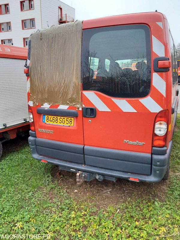 Renault Master - 2006 - 195076kms - 8468SG58 - Mikroautobusas, Keleivinis furgonas: foto 2 Renault Master - 2006 - 195076kms - 8468SG58 - Mikroautobusas, Keleivinis furgonas: foto 2