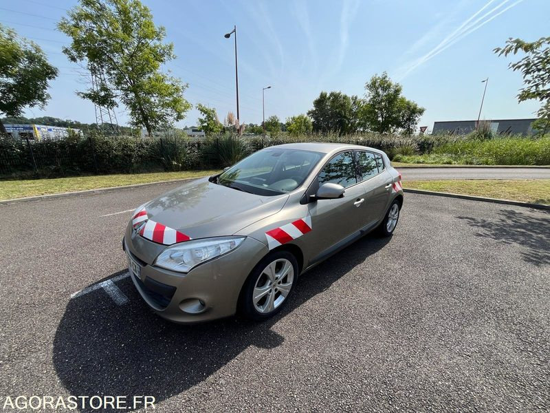 Renault Megane - 2011 - 223 032 km - Lengvasis automobilis: foto 2 Renault Megane - 2011 - 223 032 km - Lengvasis automobilis: foto 2