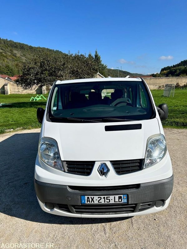 Renault Trafic 2 - 2010 - 141000 kms - Mikroautobusas, Keleivinis furgonas: foto 2 Renault Trafic 2 - 2010 - 141000 kms - Mikroautobusas, Keleivinis furgonas: foto 2