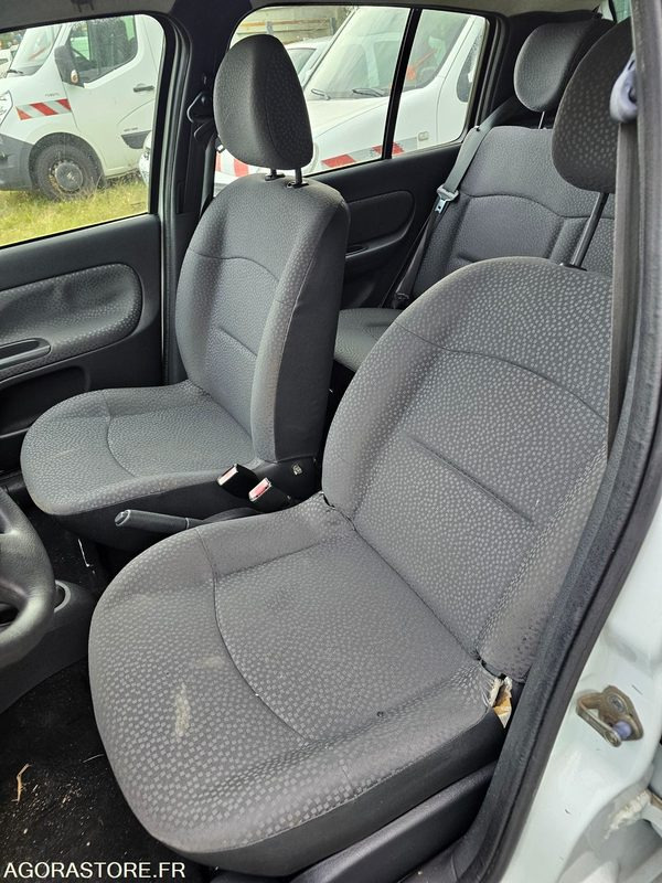 Renault clio - 2008 - 189212km - 2985WX28 - Lengvasis automobilis: foto 5 Renault clio - 2008 - 189212km - 2985WX28 - Lengvasis automobilis: foto 5